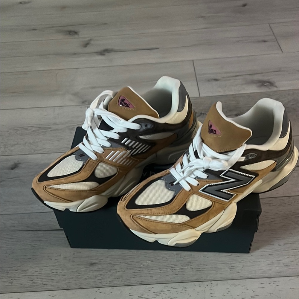 New Balance Sneakers in White, Black, and Tan